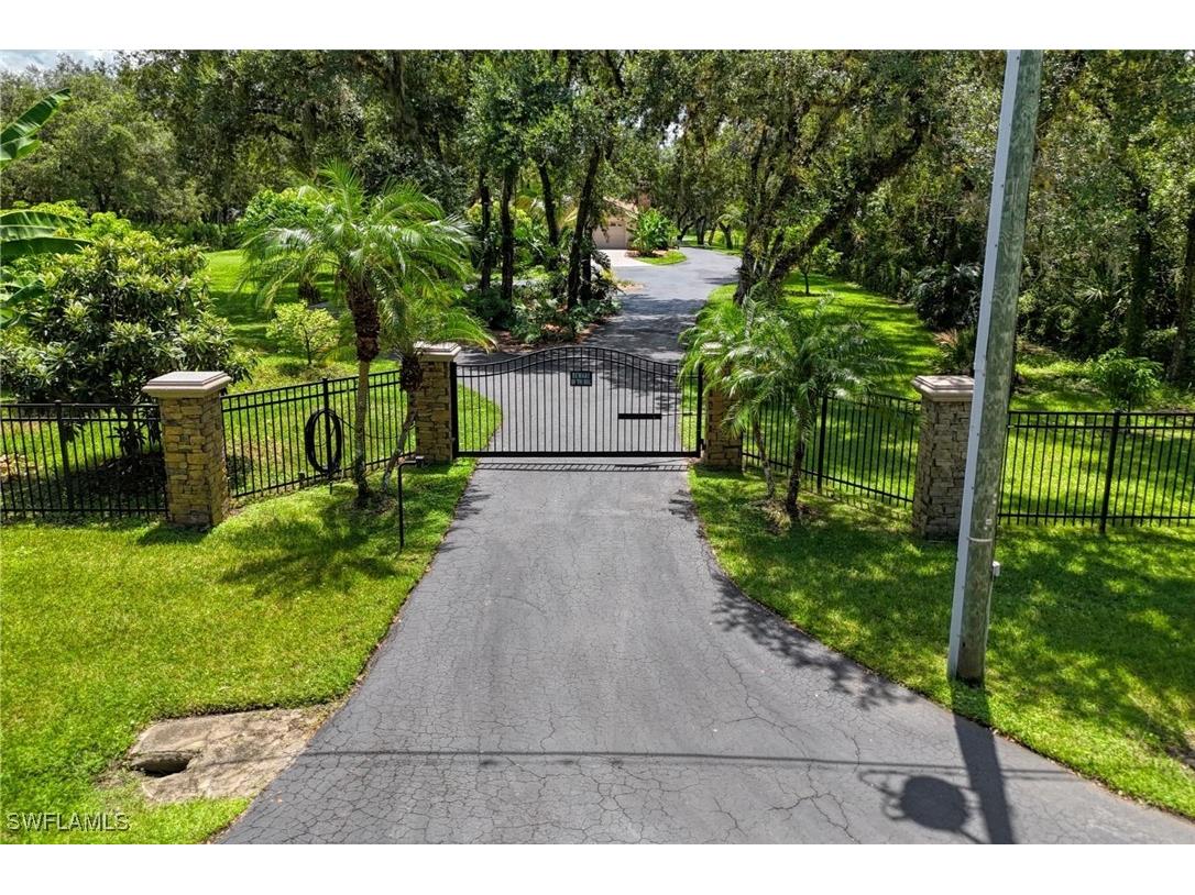 17260 Frank Road Alva FL 33920 224066003 image1