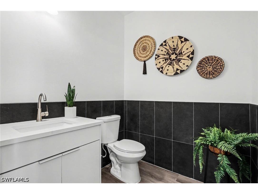 1727 NE 12th Terrace Cape Coral FL 33909 226016375 image14