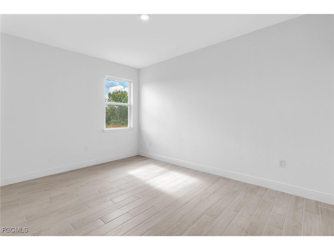 1727 NW 24th Place Cape Coral FL 33993 2025023863 image11