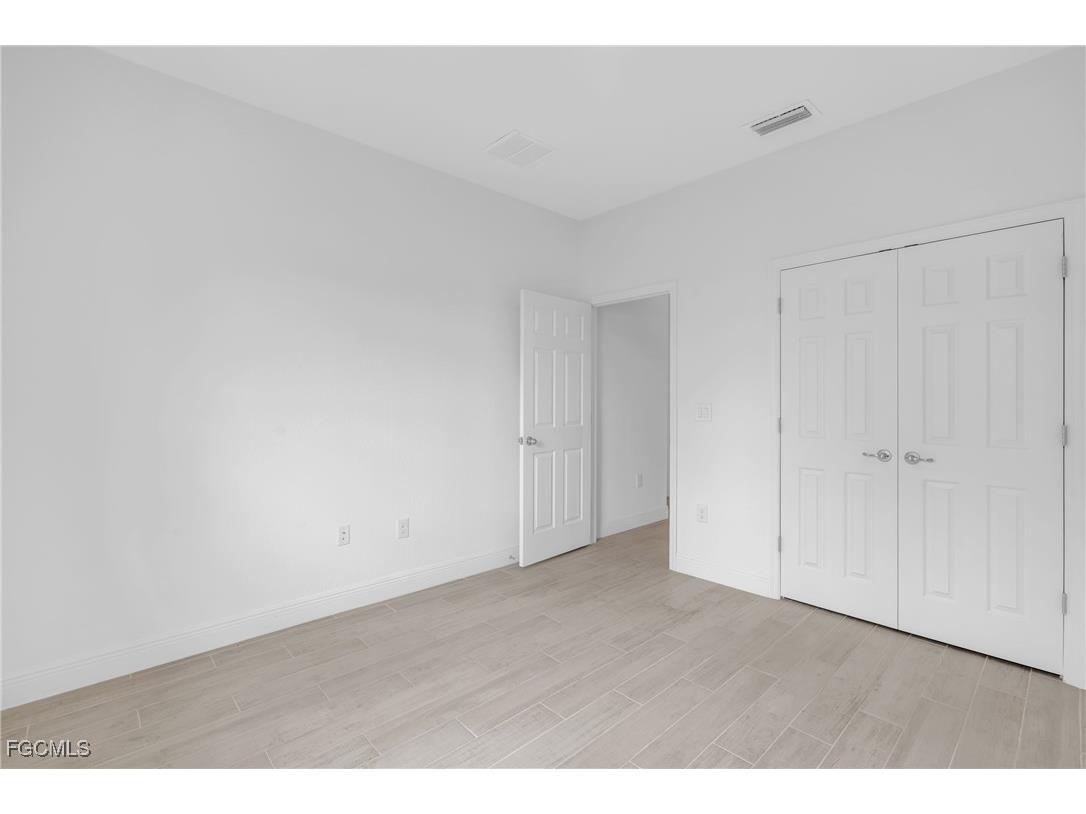 1727 NW 24th Place Cape Coral FL 33993 2025023863 image16