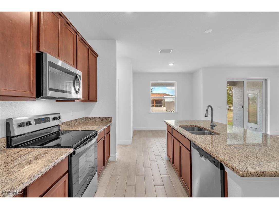 1727 NW 24th Place Cape Coral FL 33993 2025023863 image22