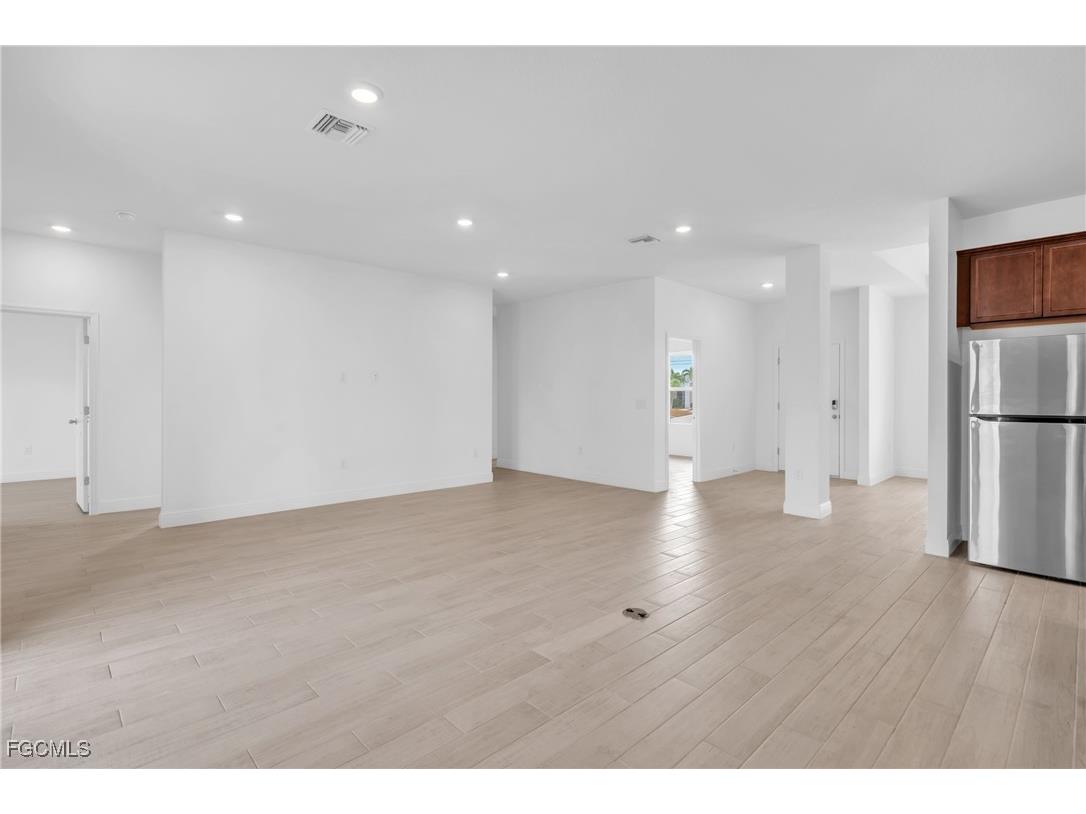 1727 NW 24th Place Cape Coral FL 33993 2025023863 image26