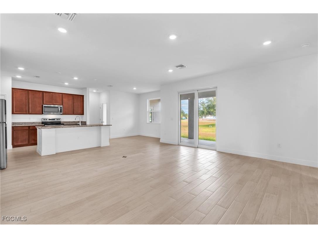 1727 NW 24th Place Cape Coral FL 33993 2025023863 image28