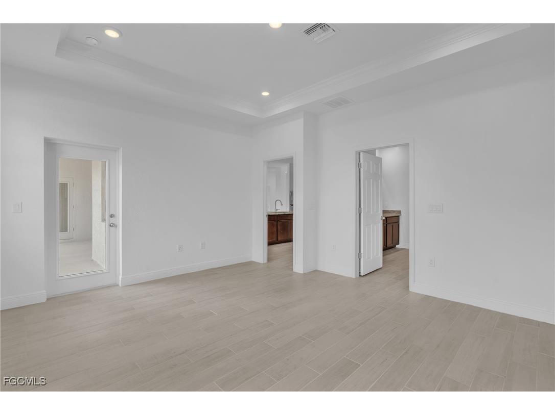 1727 NW 24th Place Cape Coral FL 33993 2025023863 image5