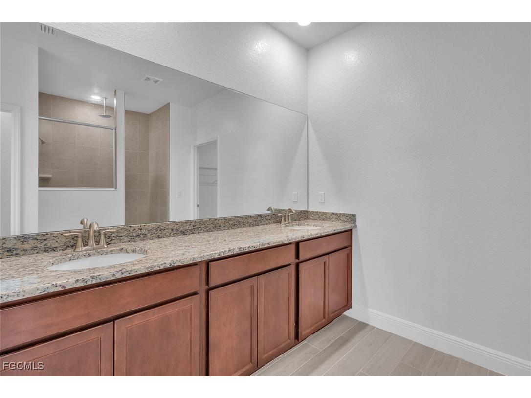 1727 NW 24th Place Cape Coral FL 33993 2025023863 image7