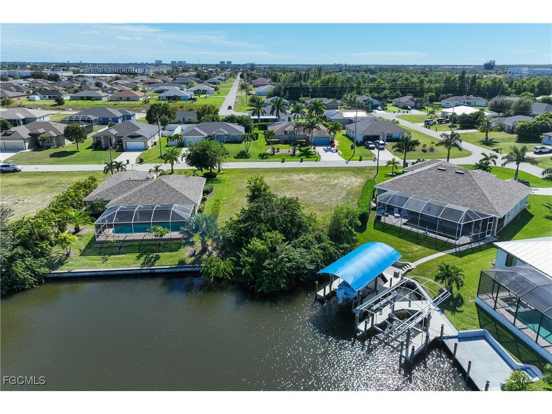 1727 SW 31st Lane Cape Coral FL 33914 2025017699 image10