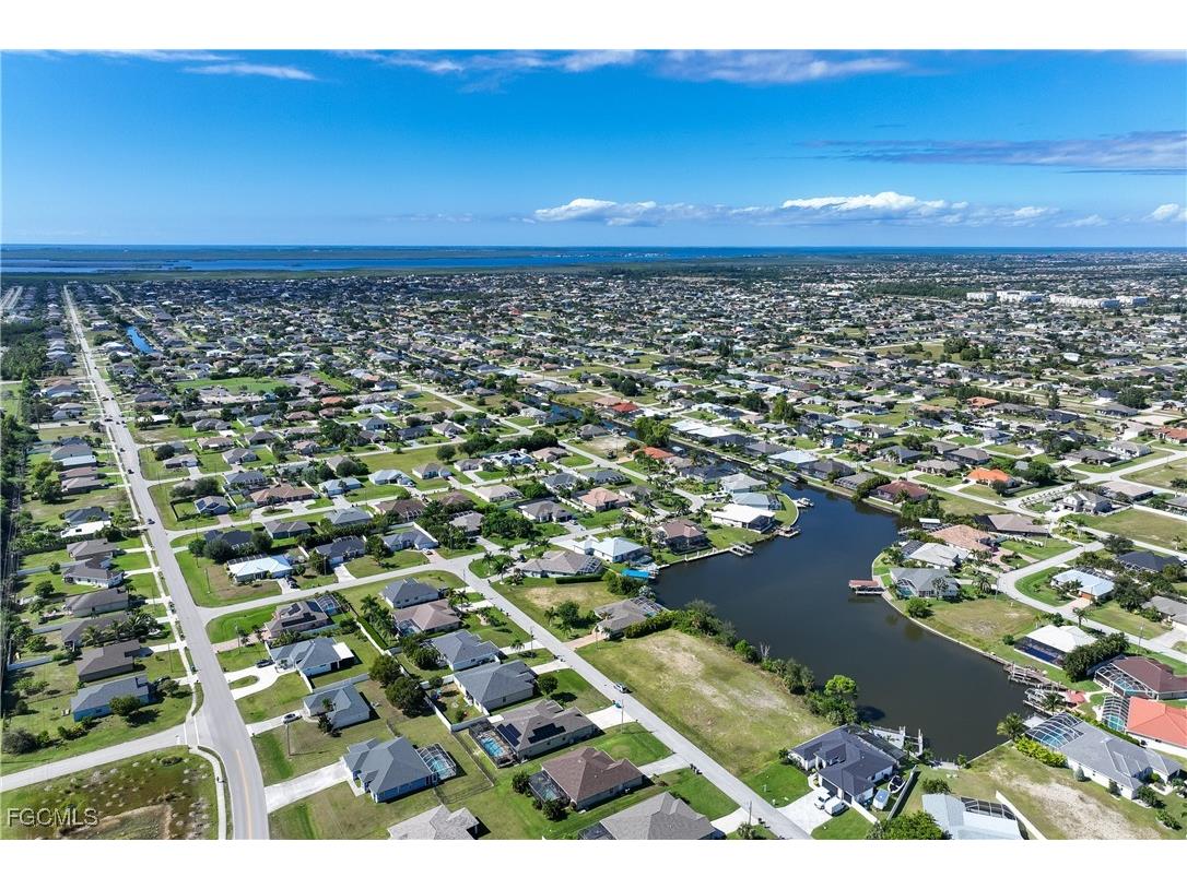 1727 SW 31st Lane Cape Coral FL 33914 2025017699 image5