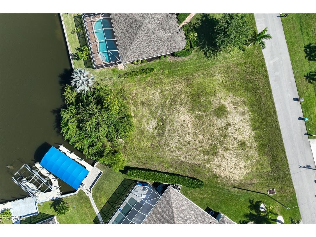 1727 SW 31st Lane Cape Coral FL 33914 2025017699 image9