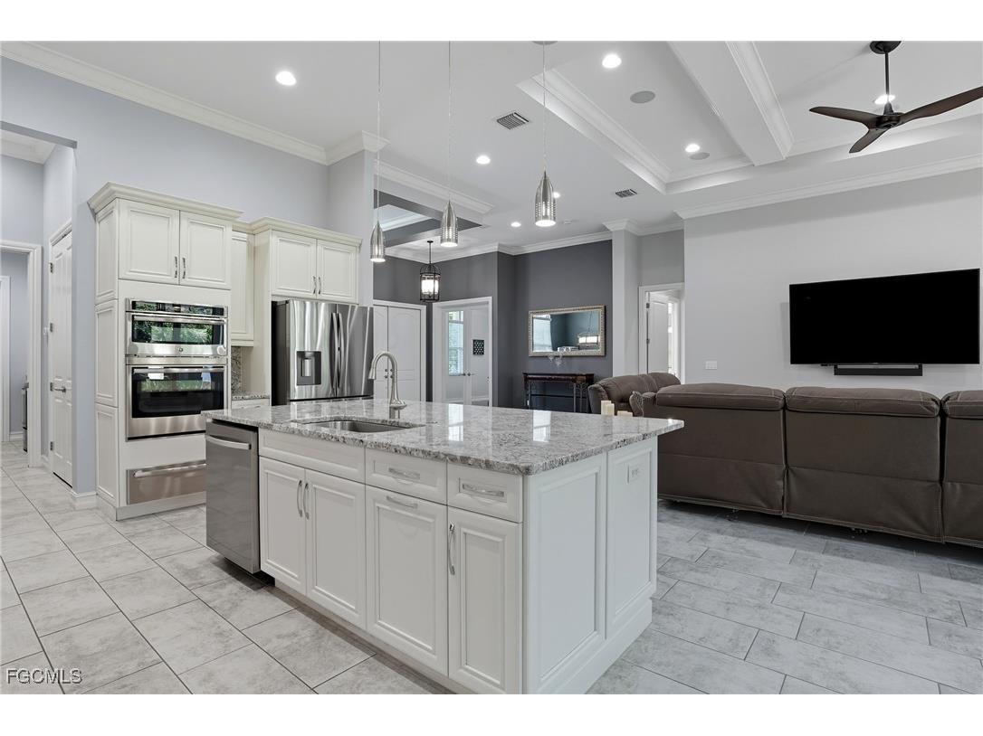 17279 Hidden Estates Circle Fort Myers FL 33908 2025010875 image19