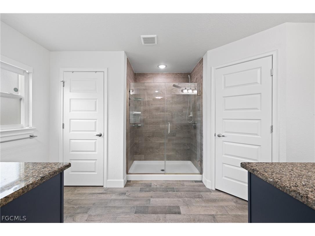 1728 Diplomat Parkway W Cape Coral FL 33993 2026011900 image16