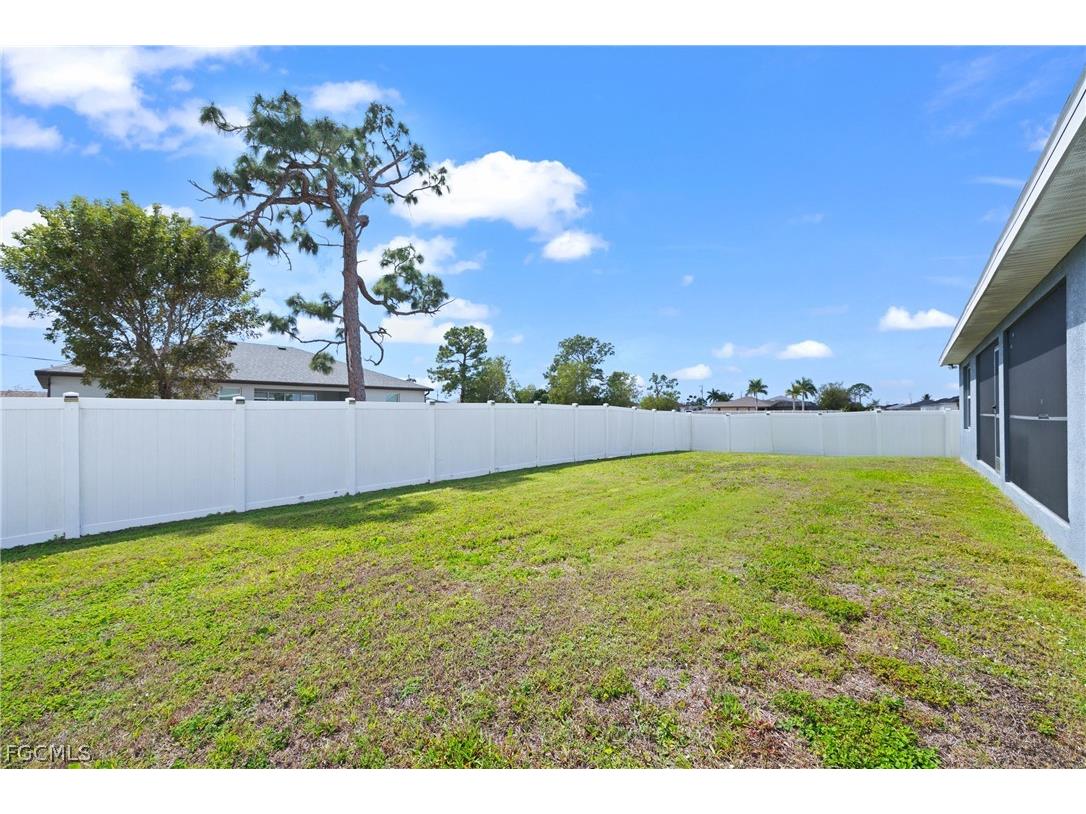 1728 Diplomat Parkway W Cape Coral FL 33993 2026011900 image23