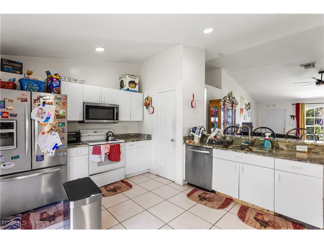 1728 NE 22nd Terrace Cape Coral FL 33909 2025005612 image14