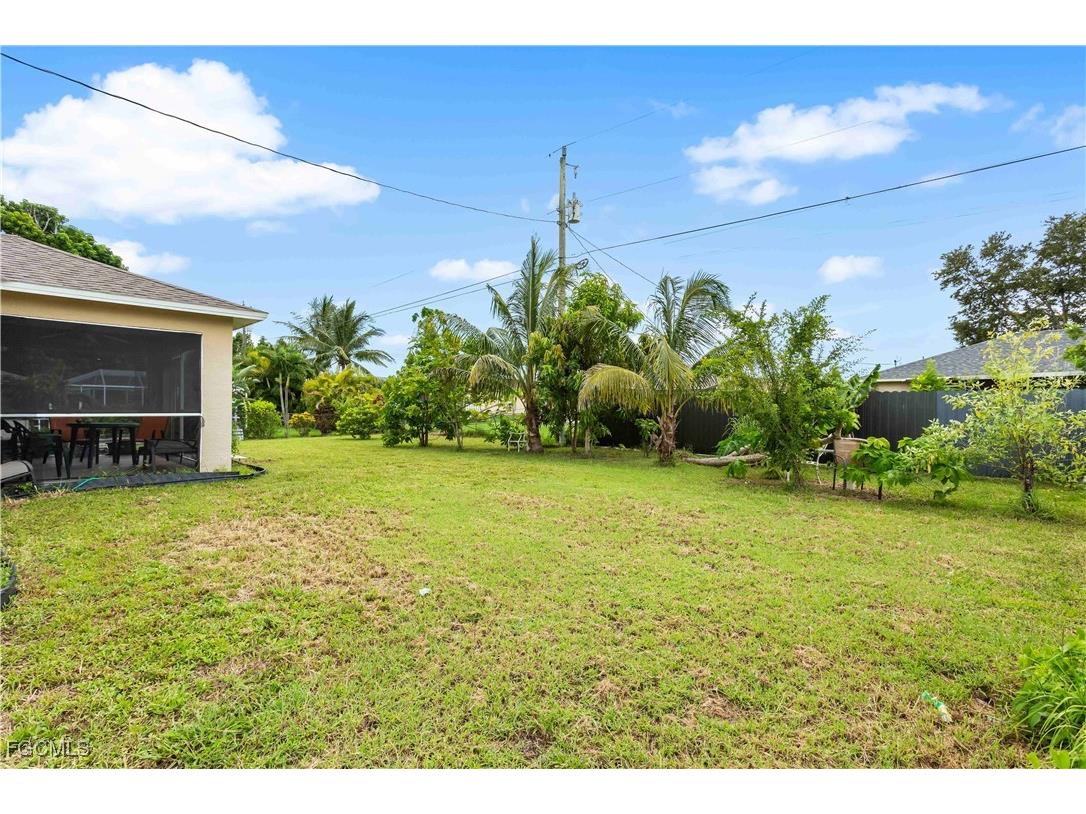 1728 NE 22nd Terrace Cape Coral FL 33909 2025005612 image18