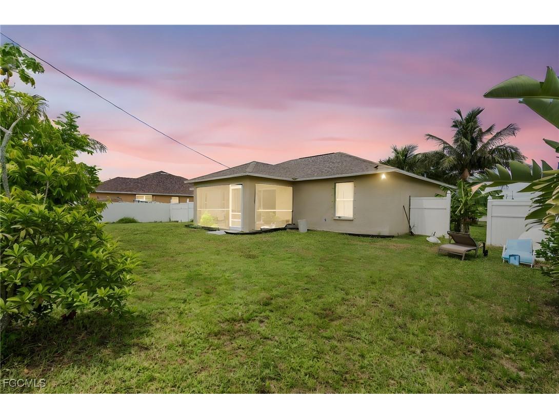 1728 NE 22nd Terrace Cape Coral FL 33909 2025005612 image8