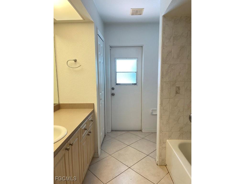 1728 NW 11th Terrace Cape Coral FL 33993 2025023378 image9