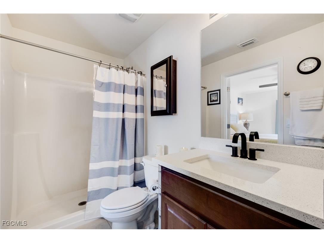 1728 S Gator Circle Cape Coral FL 33909 2025020832 image11