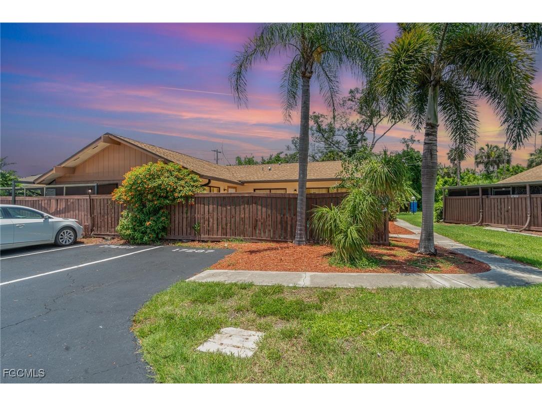 17287 Timber Oak Lane Fort Myers FL 33908 2025011339 image2