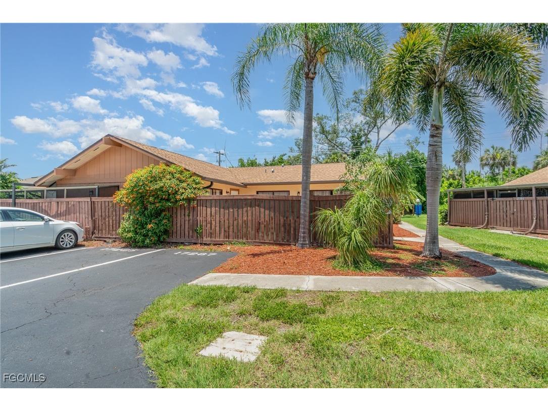 17287 Timber Oak Lane Fort Myers FL 33908 2025011339 image3