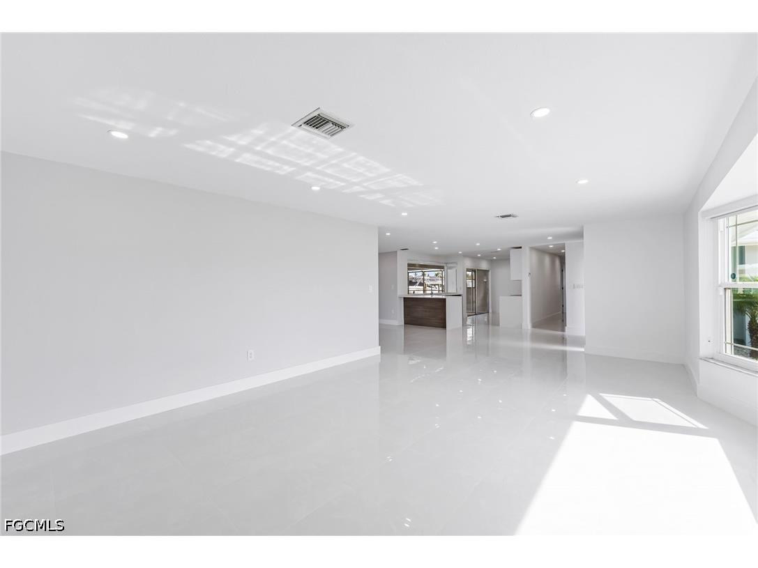 1729 Cascade Way N North Fort Myers FL 33917 2026028956 image9