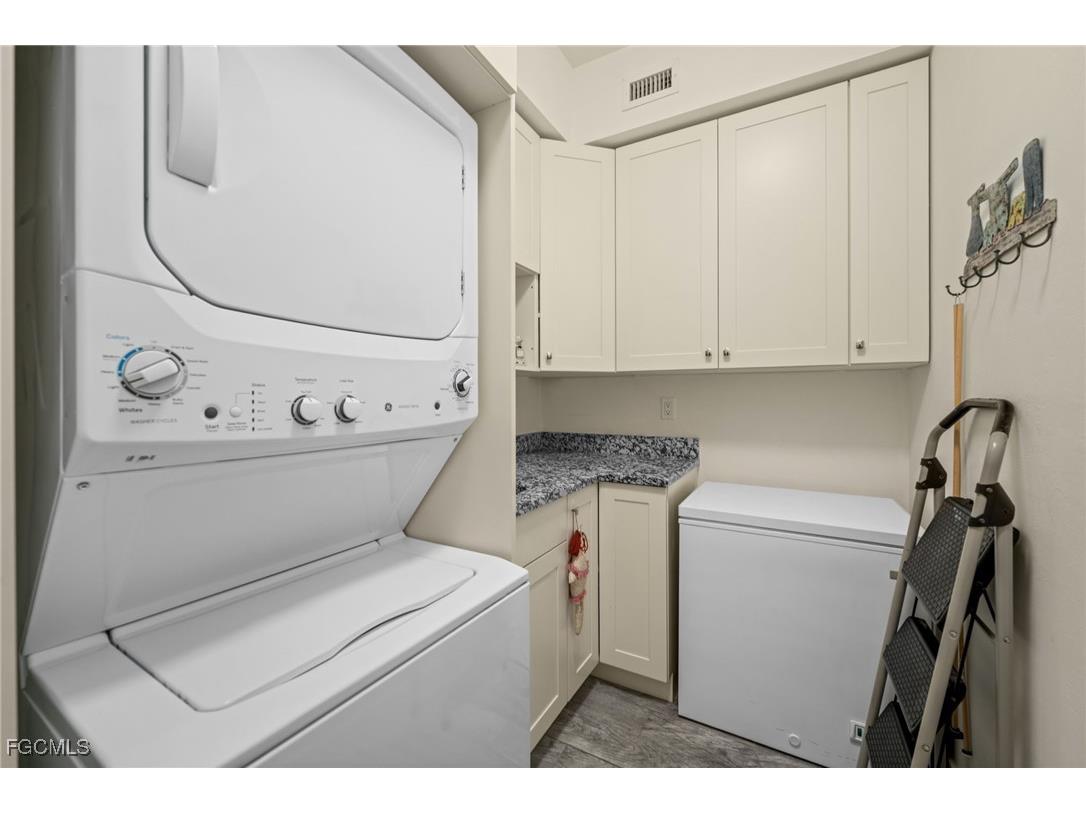 1729 SW 17th Place Cape Coral FL 33991 2026000724 image14