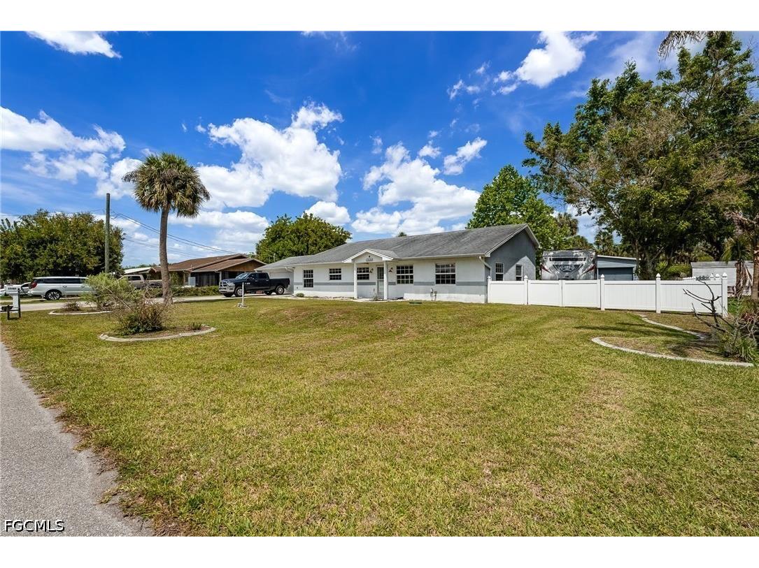 17290 Rewis Road Alva FL 33920 2026019742 image3