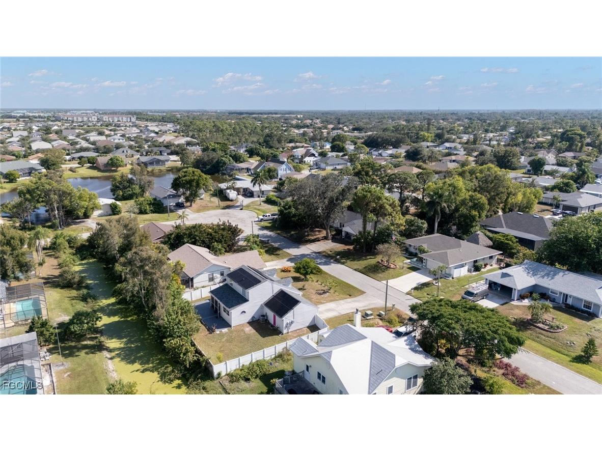 17298 Knight Drive Fort Myers FL 33967 2025021141 image3