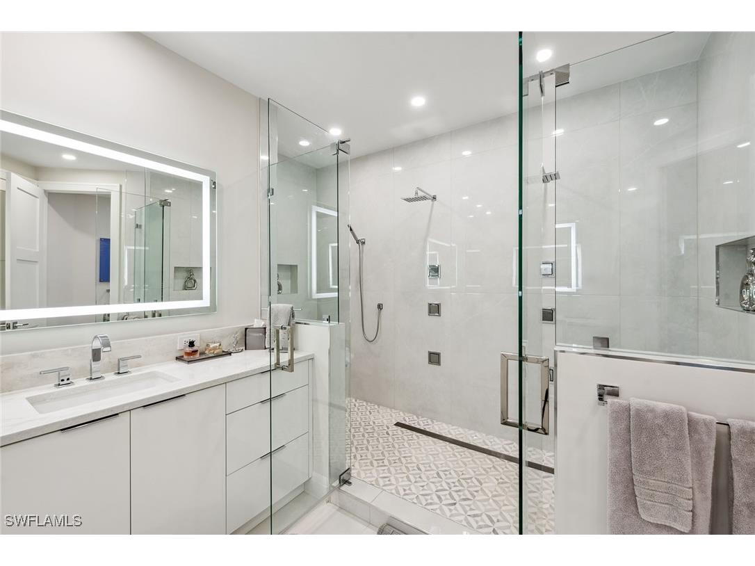 173 Colonade Circle #1401 Naples FL 34103 226002484 image10