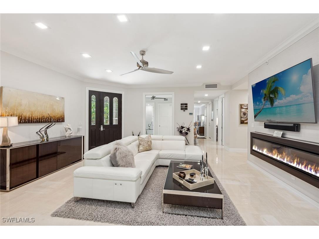 173 Colonade Circle #1401 Naples FL 34103 226002484 image2