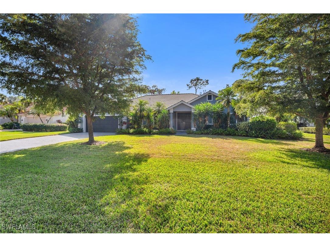 173 Edgemere Way S Naples FL 34105 224099938 image1