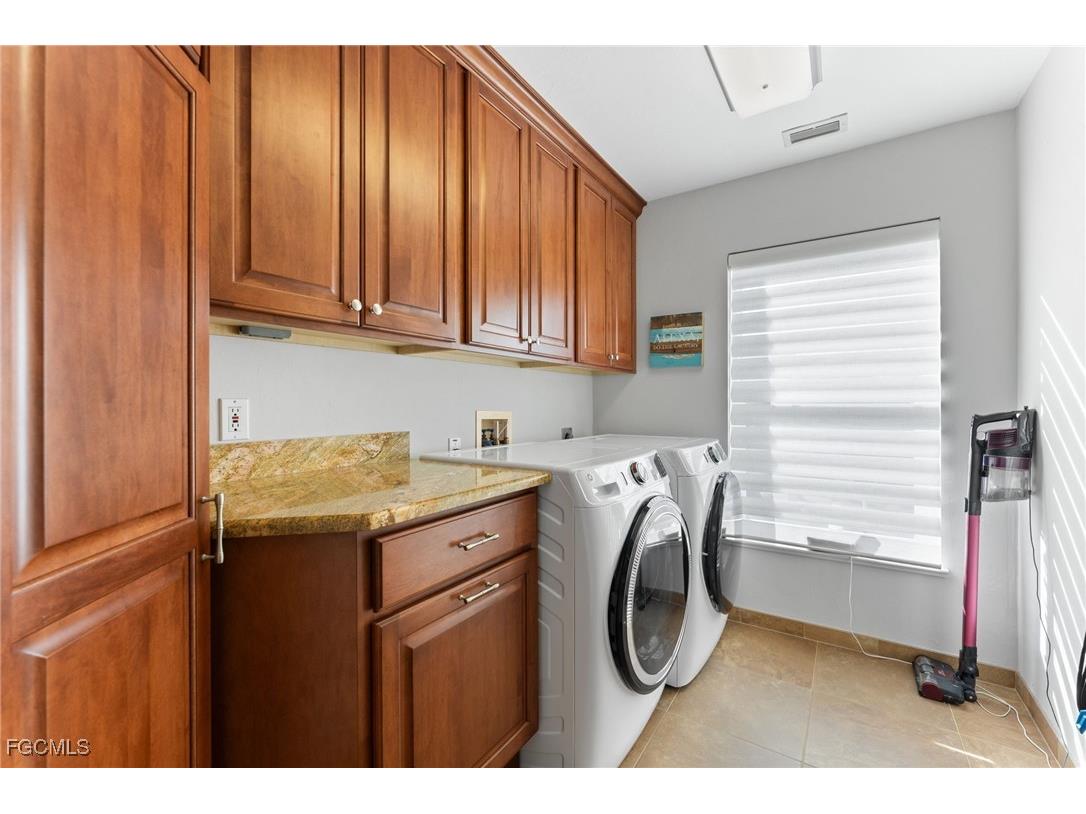 1730 Jewel Box Drive Sanibel FL 33957 2025017150 image31