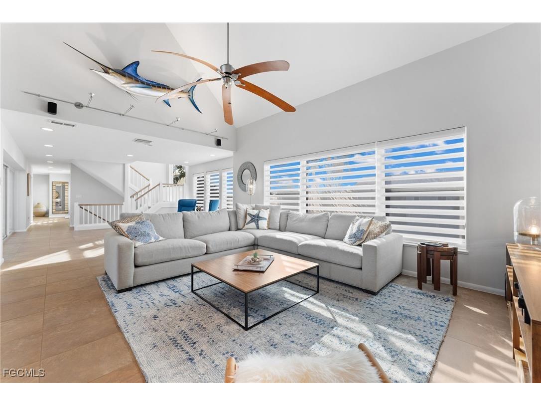 1730 Jewel Box Drive Sanibel FL 33957 2025017150 image8