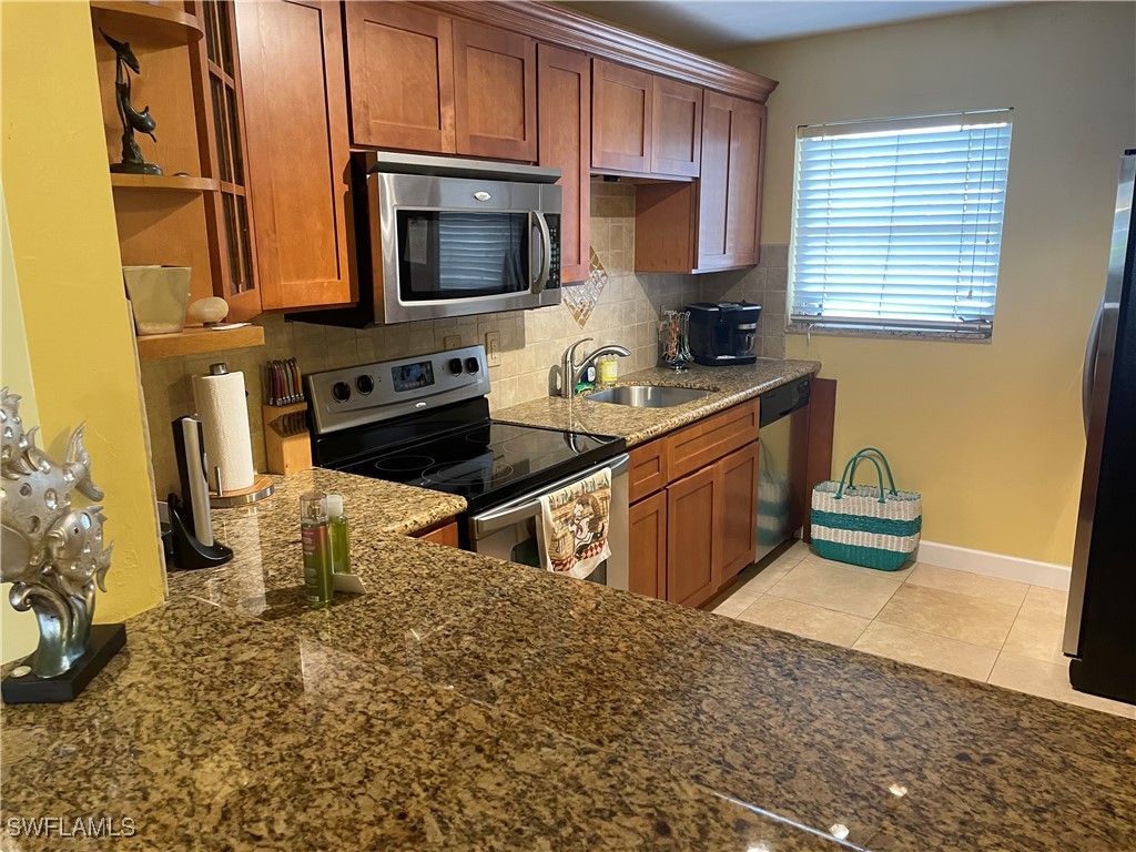 1730 Sandy Circle #105 Cape Coral FL 33904 2025001729 image4