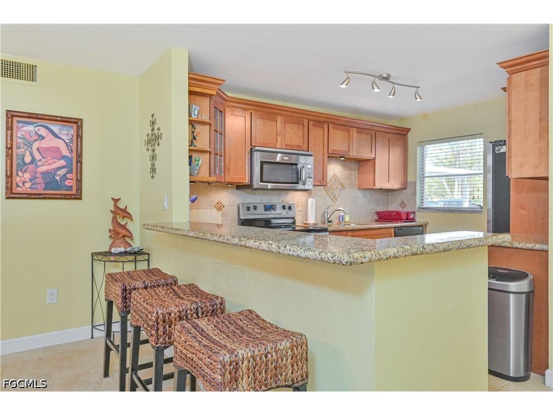 1730 Sandy Circle #105 Cape Coral FL 33904 2026016727 image8