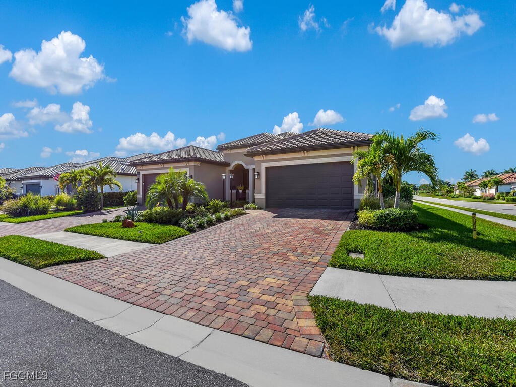 17300 Corsini Drive Fort Myers FL 33913 2025022439 image40