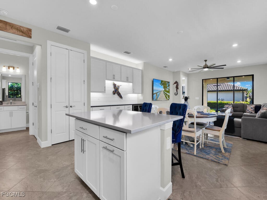 17300 Corsini Drive Fort Myers FL 33913 2025022439 image9