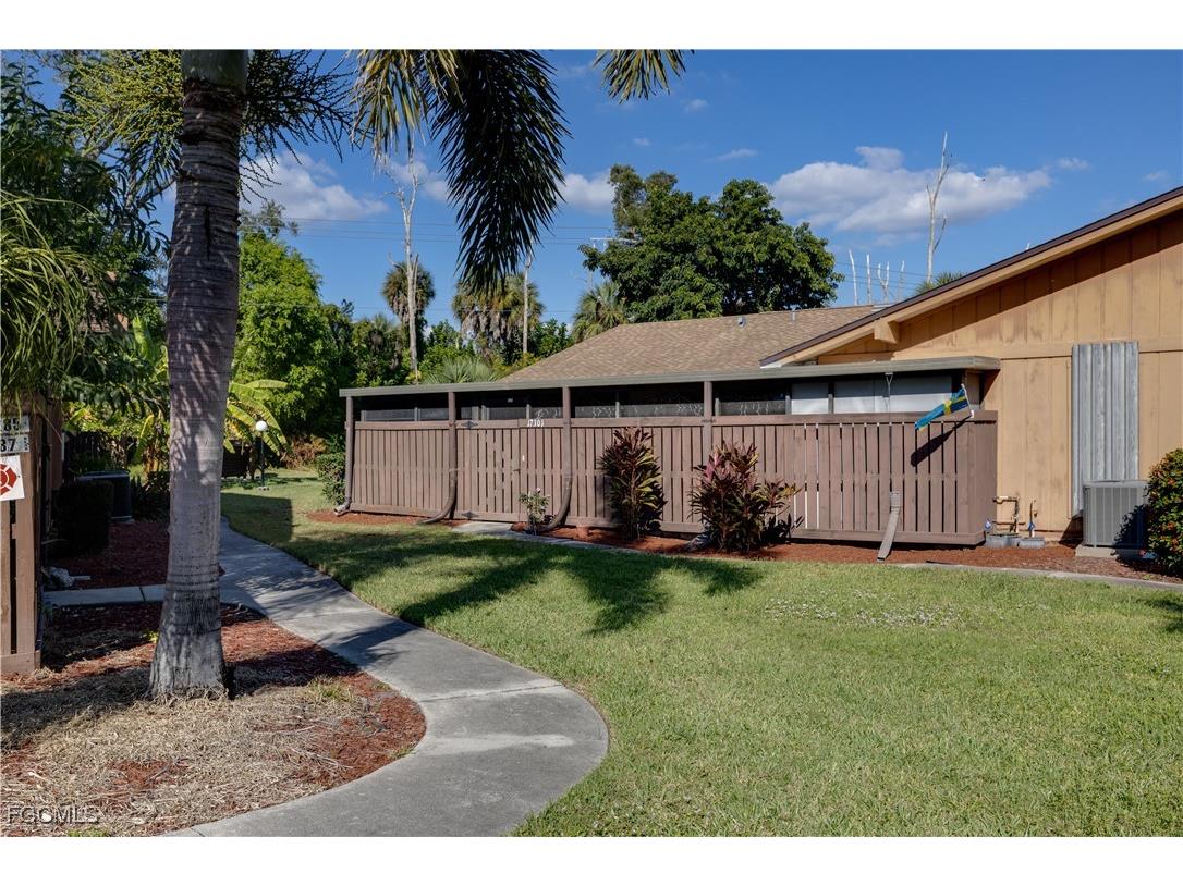 17301 Timber Oak Lane Fort Myers FL 33908 2025025731 image1