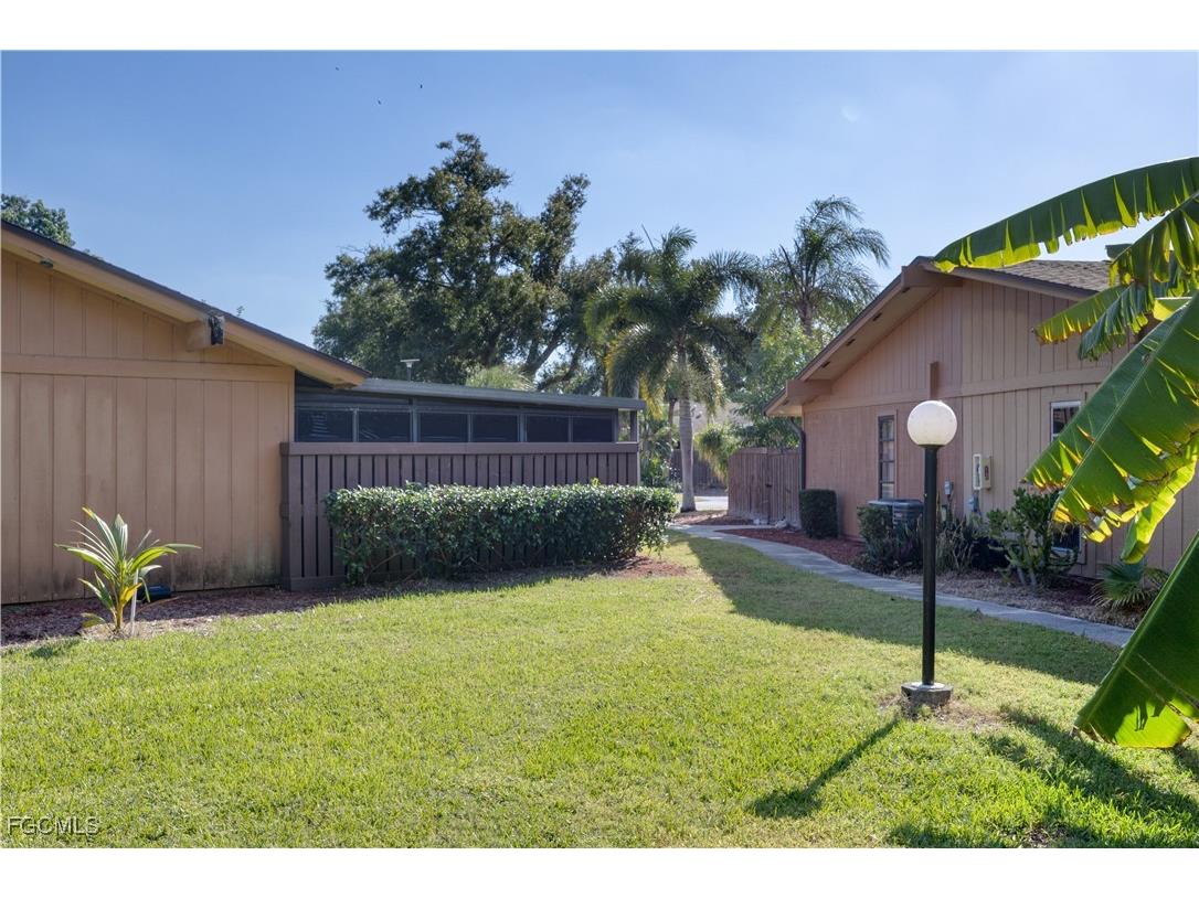 17301 Timber Oak Lane Fort Myers FL 33908 2025025731 image2