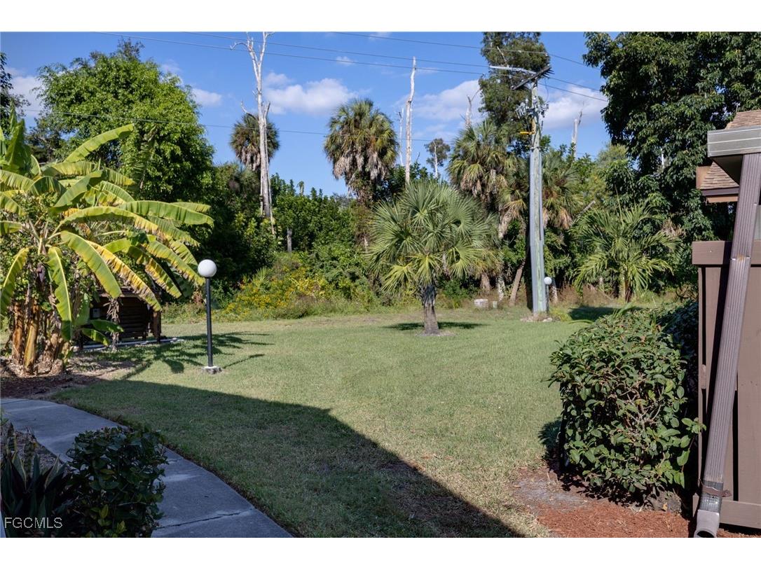 17301 Timber Oak Lane Fort Myers FL 33908 2025025731 image3