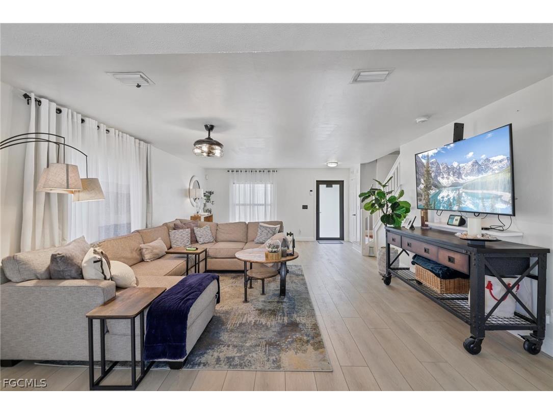 17304 Vagabond Circle Punta Gorda FL 33955 2026008880 image4