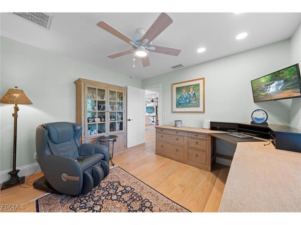 1731 Venus Drive Sanibel FL 33957 2025016859 image24