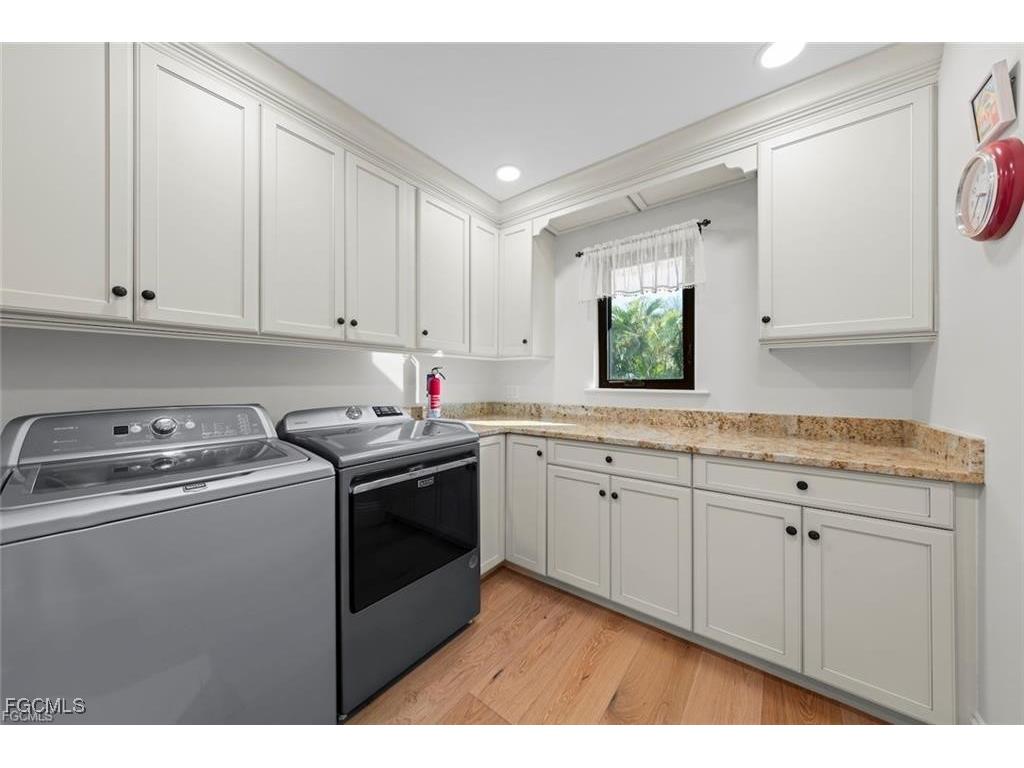 1731 Venus Drive Sanibel FL 33957 2025016859 image27