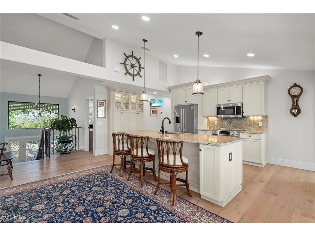 1731 Venus Drive Sanibel FL 33957 2025016859 image7