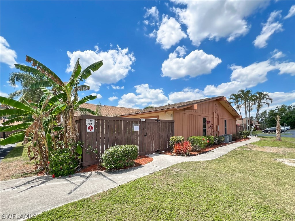 17314 Birchwood Lane Fort Myers FL 33908 224036943 image1