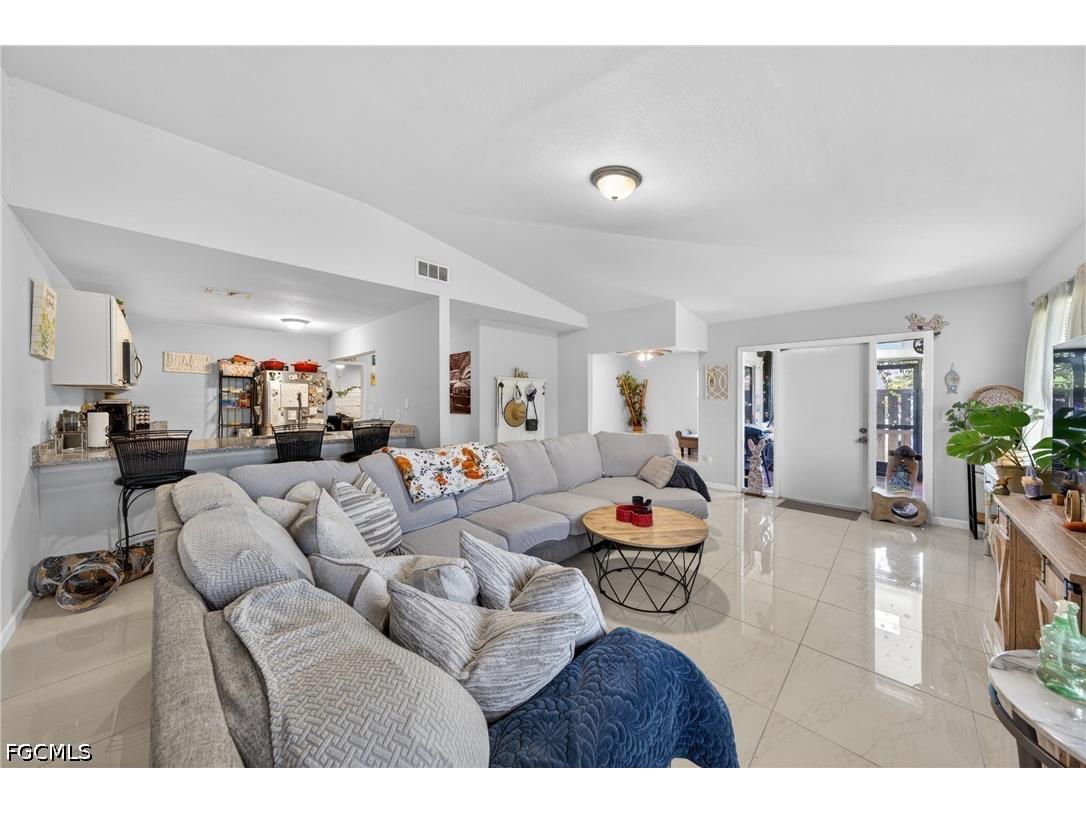 17318 Timber Oak Lane Fort Myers FL 33908 2026020756 image4