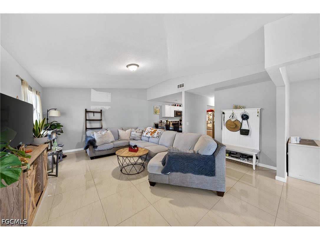 17318 Timber Oak Lane Fort Myers FL 33908 2026020756 image5
