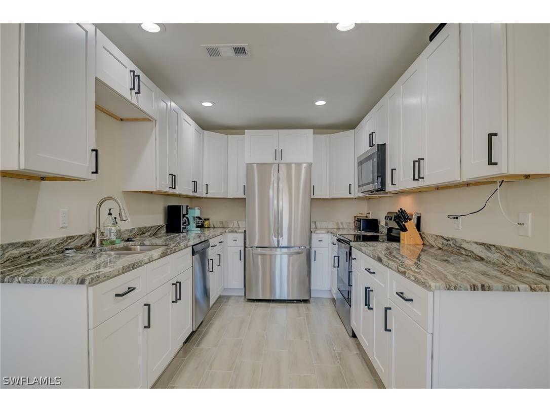 17319 Birchwood Lane Fort Myers FL 33908 224060262 image1