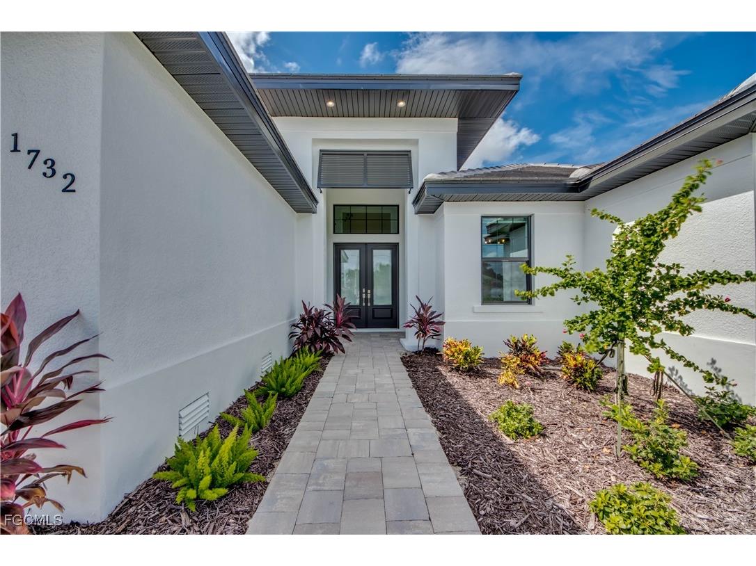 1732 SE 40th Terrace Cape Coral FL 33904 2026001245 image2