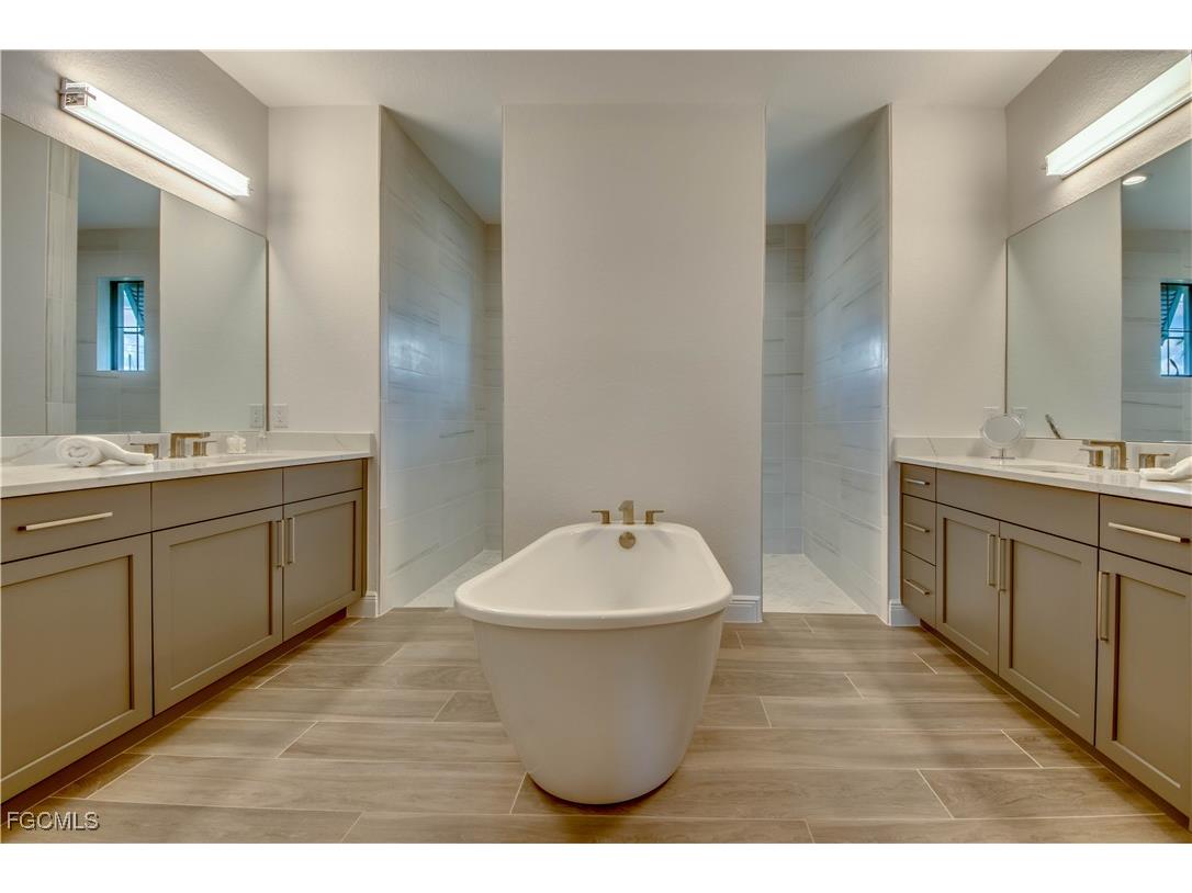 1732 SE 40th Terrace Cape Coral FL 33904 2026001245 image21