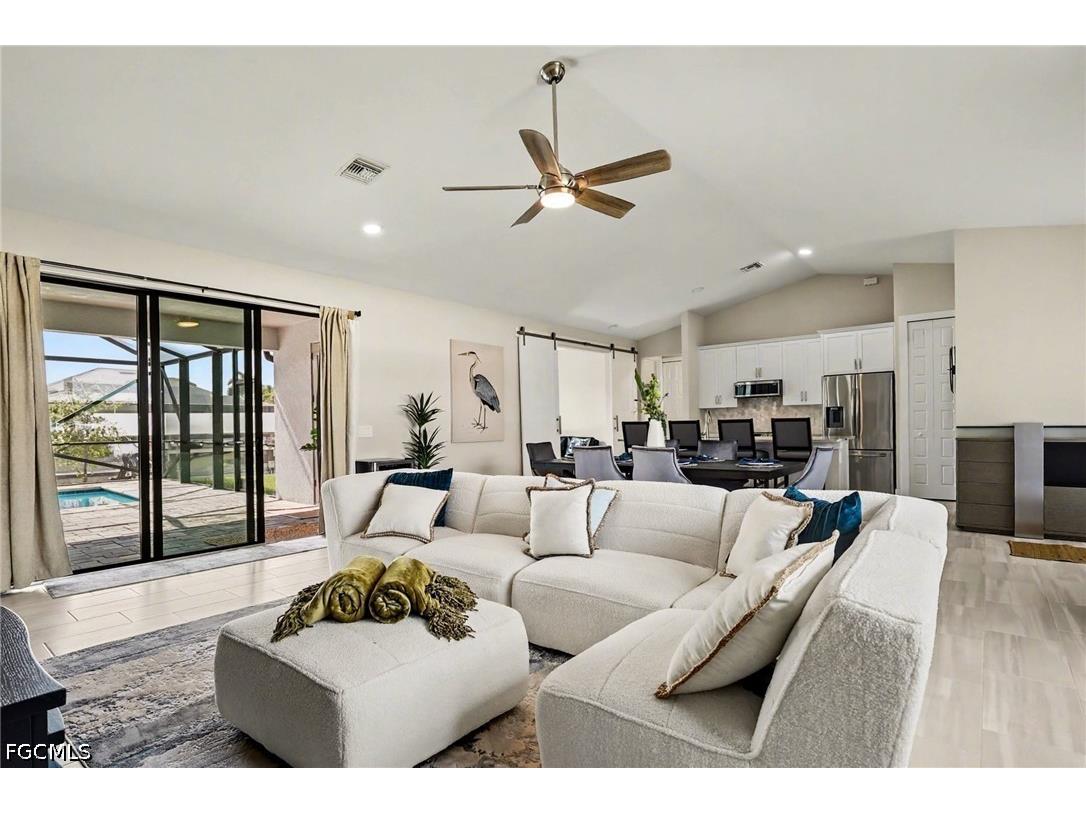 1732 SW 17th Avenue Cape Coral FL 33991 2026018366 image5