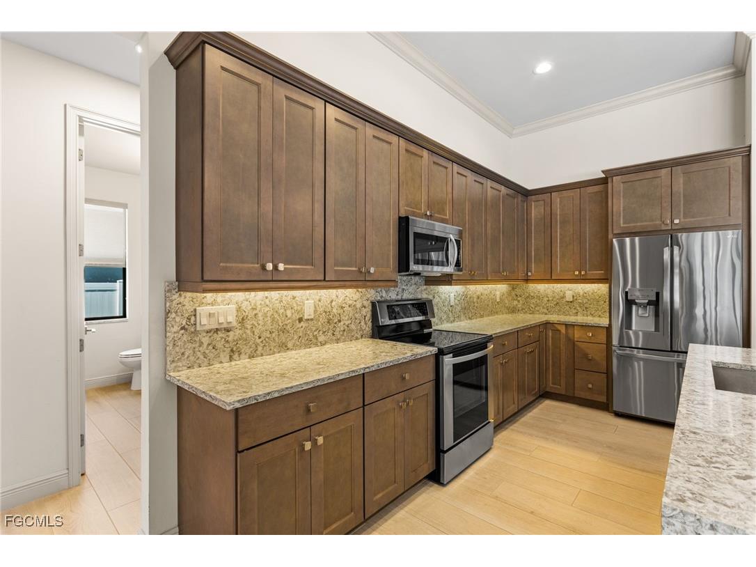 1732 SW 51st Street Cape Coral FL 33914 2025012711 image10